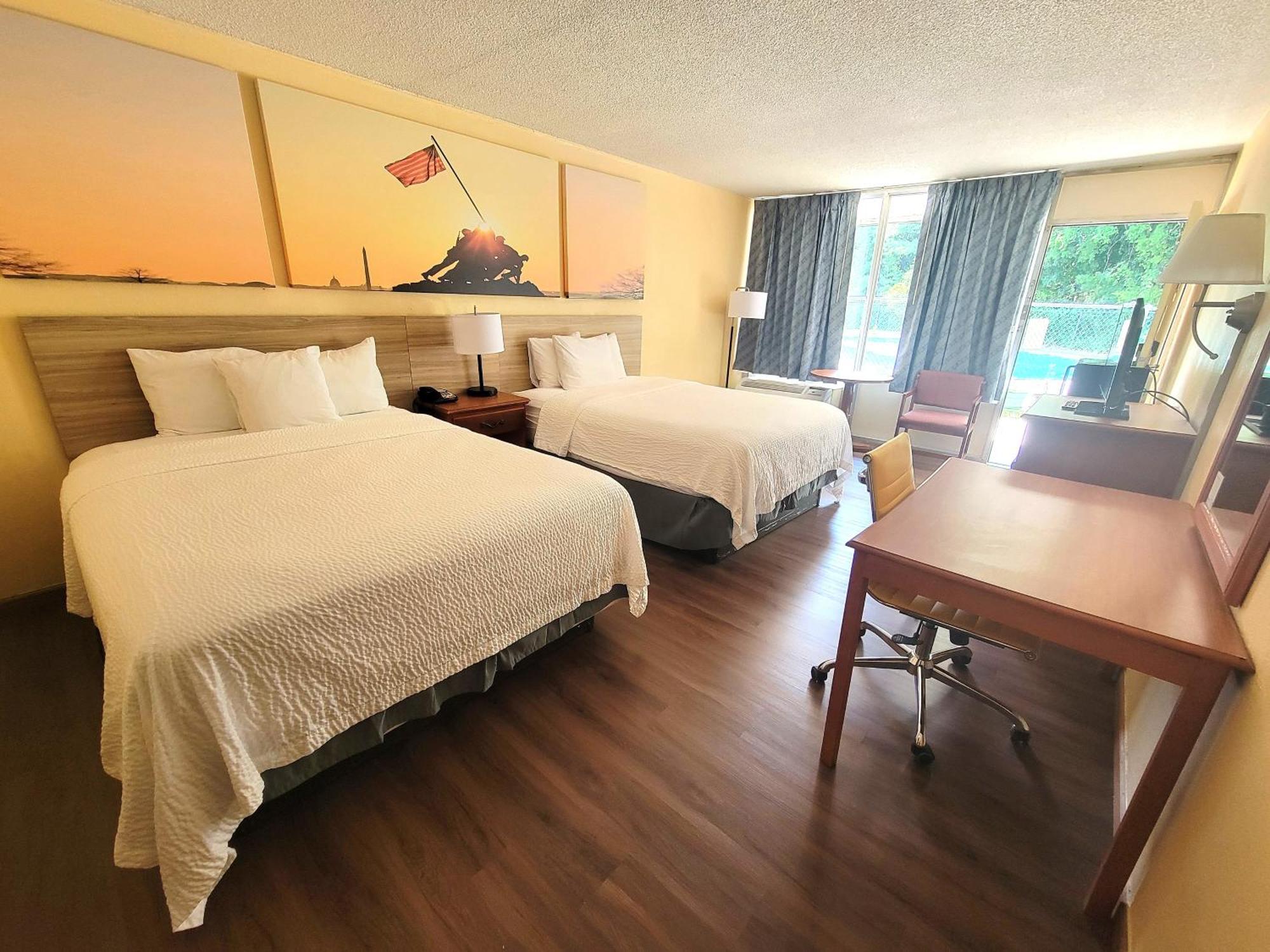 Days Inn By Wyndham Alexandria South Экстерьер фото